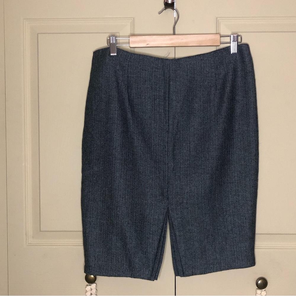 Tweed skirt size large